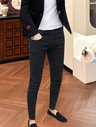 #男生穿搭 #显瘦神裤 #男士品质穿搭 #谁穿谁好看 #无限回购的宝藏单品