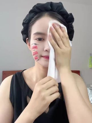 差旅游带几片这个#卸妆湿巾 太方便了!! 独立包装 干净卫生,携带方便,植物萃取精华,深层清洁毛孔 不刺激,一张轻松卸全脸!!#卸妆#卸妆湿市推荐 #温和卸妆 #美妆好物种草