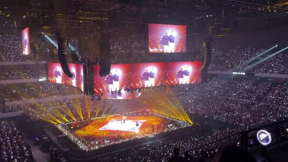 『言而有信』磕到停不下来#FFOREVER深圳 #五月天阿信 #言承旭 #爱人啊