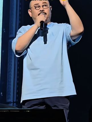 #刀郎新疆十年环球巡回演唱首场演出 #刀郎乌鲁木齐演唱会 #刀郎新专辑山歌寥哉 #刀郎正版u盘发行 #刀郎正版专辑