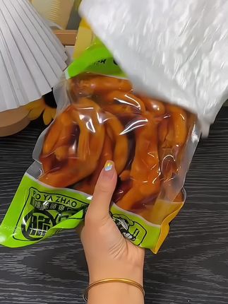 龙岩泡鸭爪,好吃的根本停不下来。#我的美食分享 #