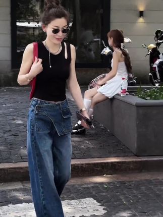 夏季新款背心上衣时髦百搭设计感休闲直筒裤#夏季穿搭 #显瘦穿搭 #显瘦显高显腿长 #休闲减龄穿搭
