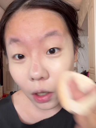 #郭小妞 爆火的奶咖粉扑!我发誓真的巨好用巨好用!!又大又软还不吃粉!尤其是化妆容易卡粉斑驳的!一定要去试试他!真的会惊艳到自己!!而且每一个都送收纳盒!这性价比简直绝了!!#粉扑 #化妆工具 #我可真会买 #仙女必备