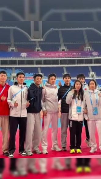 手语无声,这份爱意却响彻全场!#残奥会 #爱意无声却震耳欲聋 #求婚