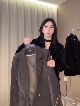 2025年新款雪尼尔秋季西装外套复古显瘦气质开叉西装外套女#高级感穿搭 #通勤搭配 #ootd分享
