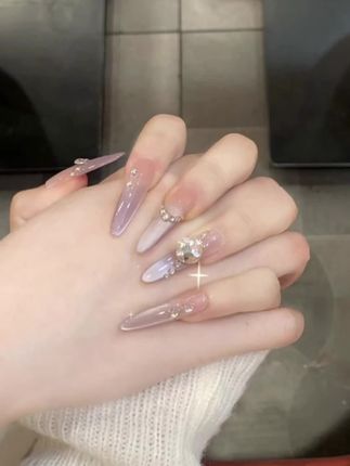 绝美仙气美甲💅爆闪冰透长款碎钻猫眼杏仁甲!高级感满满!#爆闪美甲 #碎钻美甲 #长款美甲 #显白美甲 #杏仁甲