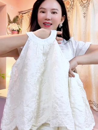 巨时髦巨洋气,小女孩穿上身又显白又高级,面料轻薄透气又凉快。太好看了。#夏季穿搭 #背心穿搭 #生女儿就是用来打扮的 #高品质童装