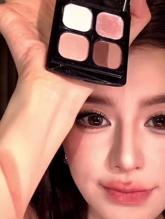 千妍就是掌管眼影的神,这妥妥的氛围感神器啊! #眼影试色 #好物推荐🔥 #千妍四色眼影盘 #氛围感拉满#平价彩妆
