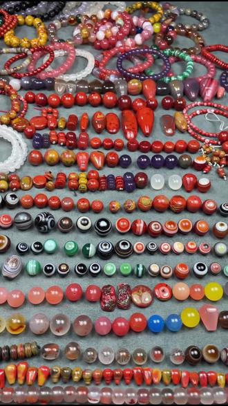 超多好物,快来直播间看看