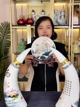 #器物之美 #白酒 #收到藏在摆柜#送人送礼