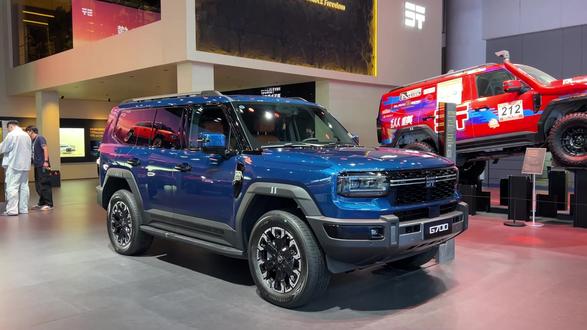 搭载2.0T+双电机,横跨1480米长江!捷途纵横G700才32.99万起啊#dou是好车 #抖音汽车