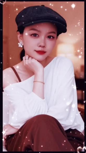 女人有五大爱好,第一,独处,第二消费,第三睡懒觉,第四减肥,第五看帅哥。以上5条全占的是皇后,占了4条的是嫔妃,占了3条的是贵人,占了两条的是答应,只有一条的是宫女。你占了几条呢?