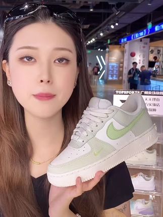 NIKE/AW AIR FORCE 1 '07空军一号休闲鞋#爆款热卖中 #好鞋推荐 #休闲鞋 #板鞋 #谁穿谁好看