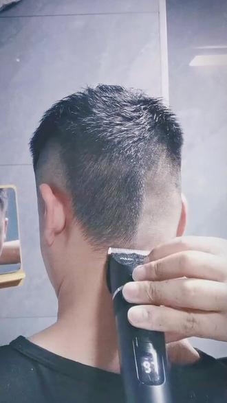 奥克斯剃头电推子男士专用理发器电推剪专业家用剃头发神器