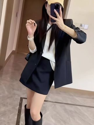 时髦韩系套装小个子别致黑色西装外套短裙通勤两件套春秋#小个子穿搭 #通勤搭配 #韩系穿搭 #高级感穿搭 #早秋穿搭