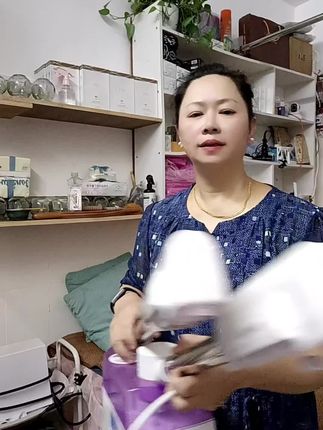 笑笑姐好物 金稻冷热双喷蒸脸器冷喷机, 家用脸部保湿补水仪, 大喷雾机美容院同款好用, #视频同款在橱窗小黄车购买。