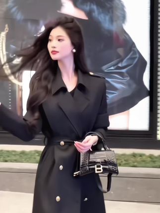 #秋冬都市硬核穿搭  #长袖风衣外套 #长袖风衣外套 #高级感风衣穿搭 #收腰显瘦风衣外套女 @抖音创作小助手 @创作灵感