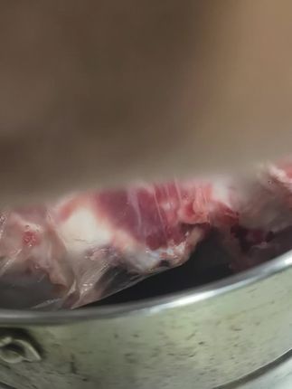 教大家做一道菜!牛骨炖黄芪!#牛骨 #黄芪 #煲汤 #营养补充