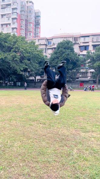 团侧教学 30秒拿下这个简单又帅气的动作#炫阳极限特技 #团侧教学