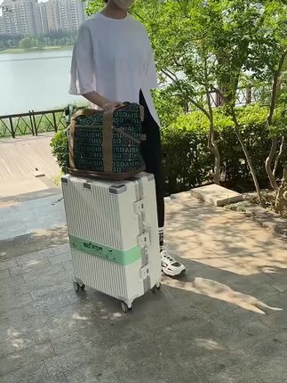 47复古印花静音万向轮可扩展旅行旅行收纳包
