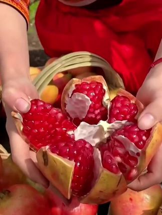 吃软籽石榴要吐籽吗?