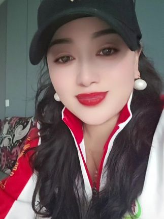 #随意拍 时尚洋气穿搭#轻松一刻 棒球帽洋气百搭