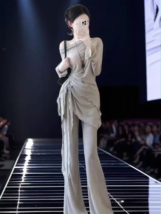 #高级感穿搭 #显高显瘦显腿长 #穿出自信穿出美丽 #气质穿搭 #优雅气质