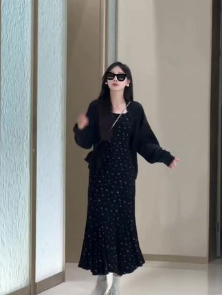 喜欢轻松又自在的穿搭 #碎花连衣裙 #初秋穿搭 #上班穿搭
