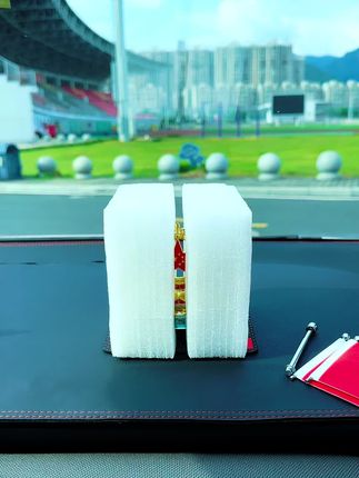 如果信仰有颜色,那一定是中国红,放在车里太好看了#汽车好物#汽车摆件 #有车必备 #高档大气上档次