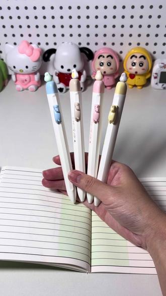 谁能拒绝在自己笔上养一只小鸟呢#中性笔 #悬浮小鸟按动笔 #学生党 #高颜值文具 @会火 @抖音小助手 @DOU+小助手 @我要上热门