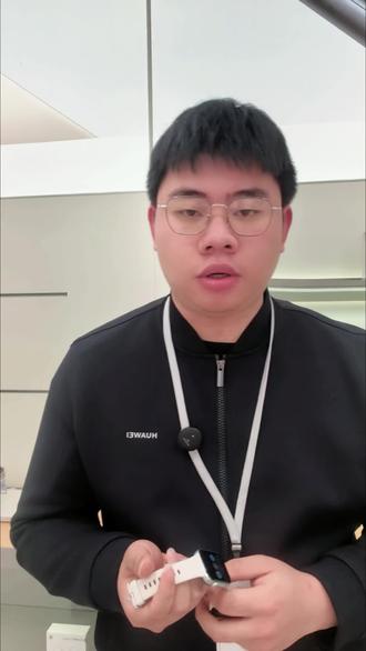 #智能手表 #运动手表 #手表推荐 #Fit4 一款小巧玲珑、精致时尚百搭的智能手表无论日常生活和运动都可以有效的帮助您,您喜欢这样一款手表吗☺