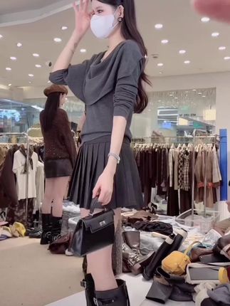 #早秋新款女装 2025秋季新款【四季青小封家轻者】披肩荡领长袖针织两件套I6-26#长袖针织衫 #针织衫两件套 #秋季新款女装 #长袖针织衫