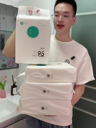洁舒颜的棉柔洗脸巾柔软亲肤不掉棉絮吸水性也特别好,洁舒颜洗脸巾#洗脸巾推荐 #洗脸巾置物架 #洗脸巾种草