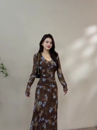 【大婷婷】初秋扎染印花绑带复古法式气质长裙美爆啦! #初秋长裙 #扎染印花裙 #复古法式裙 #绑带连衣裙 #气质长裙