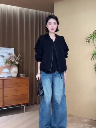 可帅气可女人的一款木耳边外套#时髦穿搭 #穿搭 #减龄显瘦穿搭 #简约穿搭 #气质范