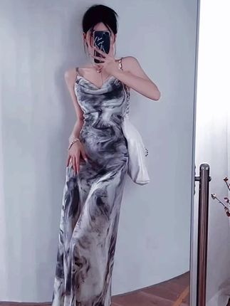 #女装#包臂水墨画