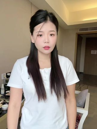 来个简单的手势舞,很好听的一首歌