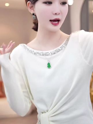 “美”从来不是瘦女孩的专利,不要让身材限制穿搭,只要穿对衣服,也一样很美#早秋穿搭公式来了 #时尚连衣裙 #早秋姐感穿搭气质顶满 #早秋不费力显贵穿搭 #随时随地标记一下