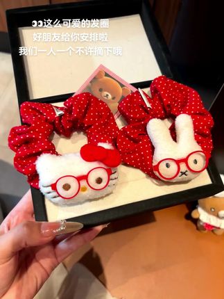 好朋友我也给你安排一个啦#艾特你了#发圈头绳 #发饰发夹 #hellokitty #米菲兔