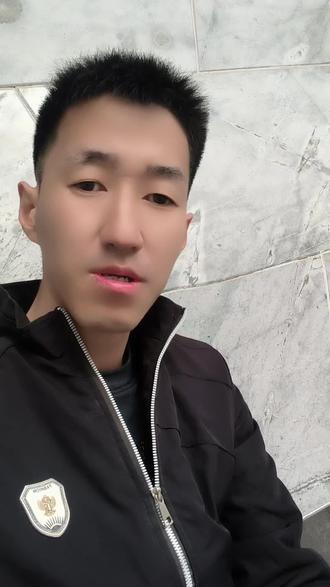 看看这个大哥如何对自己老婆的!#夫妻日常