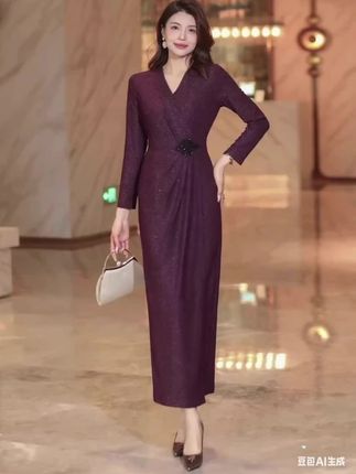 端庄大气连衣裙初秋2025新款高级感气质显瘦裙子女春秋设计感长裙#