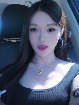 给出租车司机一点小小的震撼#剧情需要请勿模仿 #抽象艺术 #江玖晴子 #无不良引导纯属娱乐