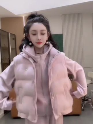 #休闲减龄穿搭 #今年最流行穿搭 #外套穿搭 #强烈推荐