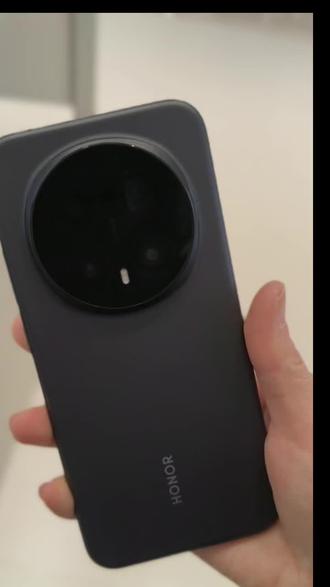 荣耀magic8,超夜神长焦
#看过来 #拍照手机 #荣耀体验店 #magic8pro