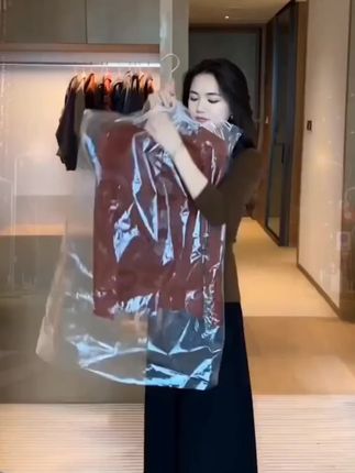 2025春秋显瘦T恤小众设计感袖洋气时尚减龄上衣高腰休闲气质长袖#早秋穿搭#显瘦穿搭 #面料柔软舒适 #洋气减龄 #美出高级感