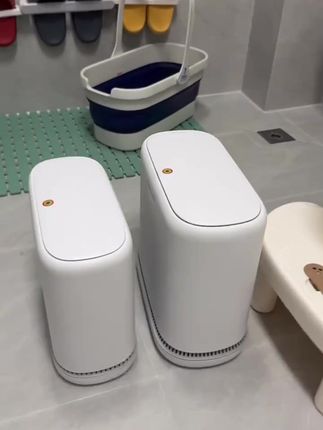 佳帮手吸附垃圾桶卫生间厕所专用家用新款网红客厅带盖夹缝箱#夹缝箱 #垃圾桶 #垃圾桶分享 #垃圾桶推荐 #卫生间垃圾桶