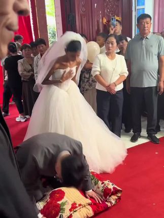 巴基斯坦小黑妮结婚现场,#小黑妮 #结婚 #婚姻 #家庭