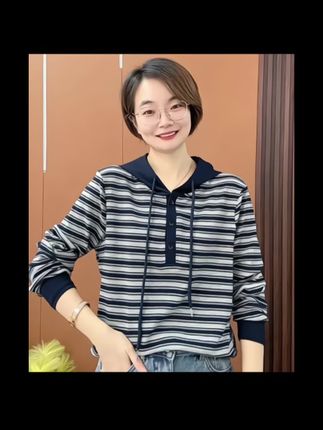 实穿的上衣#简约大气 #穿出高级感 #女装 #连帽T恤#条纹t恤穿搭