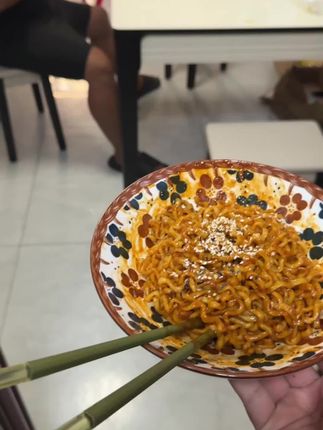 19块9到手14包韩式火鸡面,而且是面加宽,料包加辣,超级过瘾,收到货安排1包试吃,放心拍