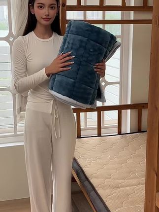 #保暖牛奶绒床垫